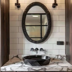 Specchio da bagno incorniciato nero